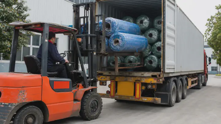 Container loading for woven fabric rolls